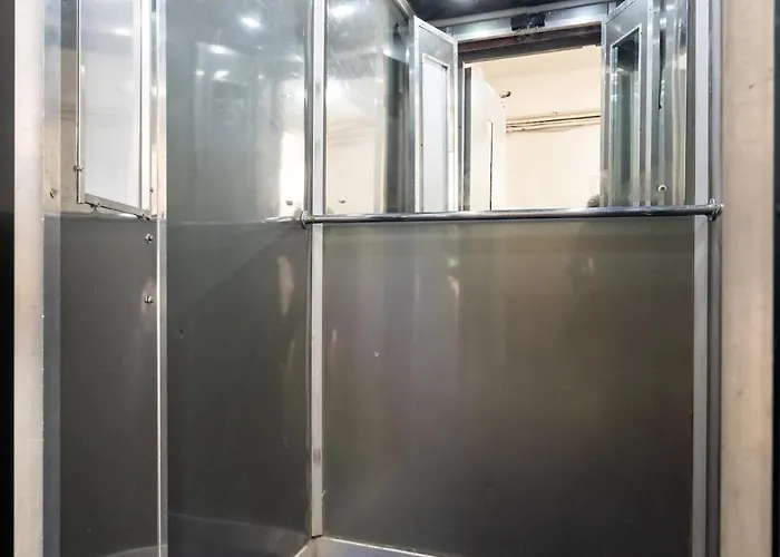 - Center 1br With Private Balcony * Bukurešť