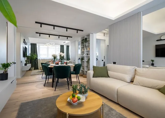 Apartmán - Center 1br With Private Balcony *