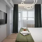 - Center 1br With Private Balcony Lägenhet Bukarest